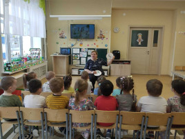 Экологический досуг «Знакомство с эколятами» в группе «Романтики» Экологический досуг «Знакомство с эколятами» в группе «Романтики».